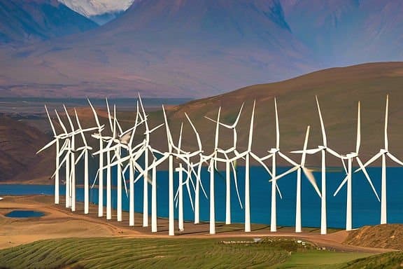 Trump’s Aversion to Green Tech Financing Risks Leaving America Last