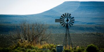 Zimbabwe’s Forgotten Water-Pumping Windmills Hint at Wind Power Potential