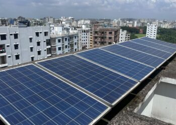 Bangladesh Turns to Rooftop Solar Amid Energy Crisis