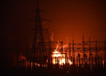 As Russia Attacks Ukraine’s Grid, Solar Offers a Path to Resilience
